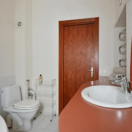 2-bdrm Quiet Riga