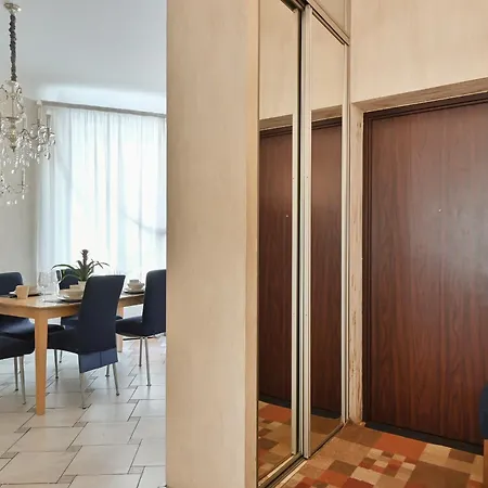 2-bdrm Quiet Riga