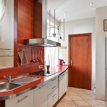 2-bdrm Quiet * Riga